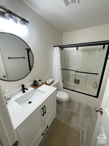 Photo 18 for MLS #2074175 at 3155 S Hidden Valley Dr  #331