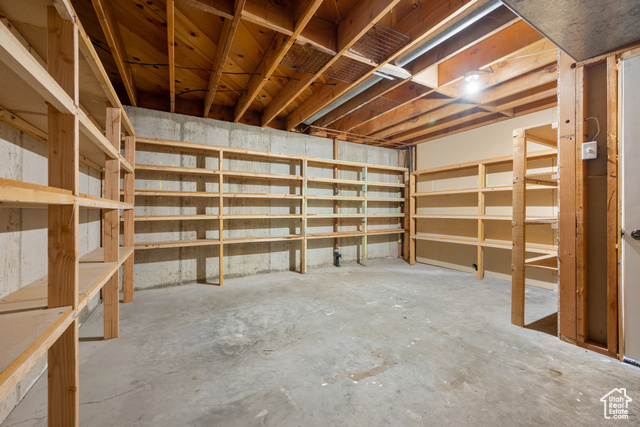 Photo 22 for MLS #2074208 at 284 N Center St