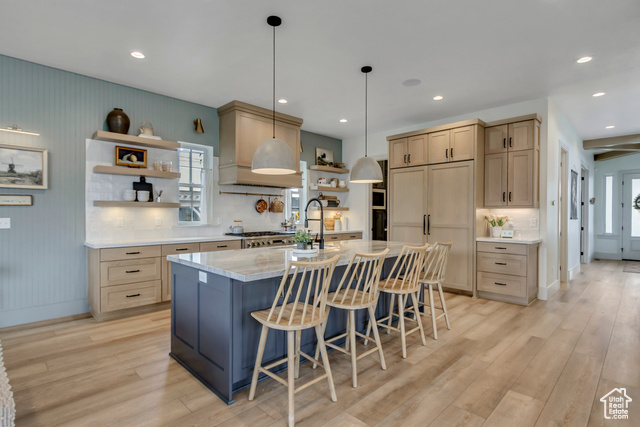 Photo 4 for MLS #2074431 at 6978 W Docksider Dr
