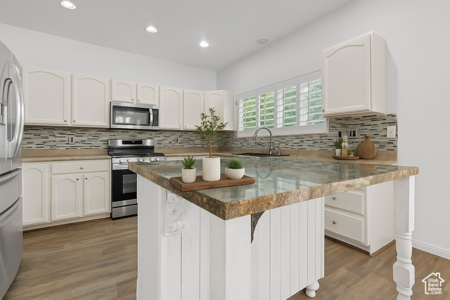 6175 SCHOONER LN, Stansbury Park UT 84074