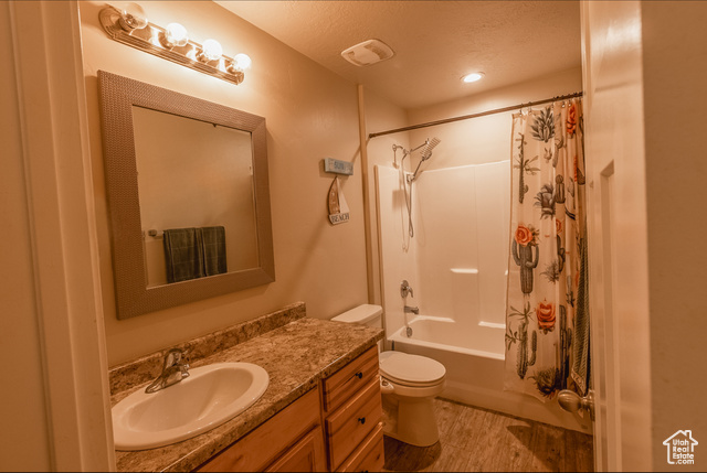 Photo 7 for MLS #2074601 at 660 E 400 North