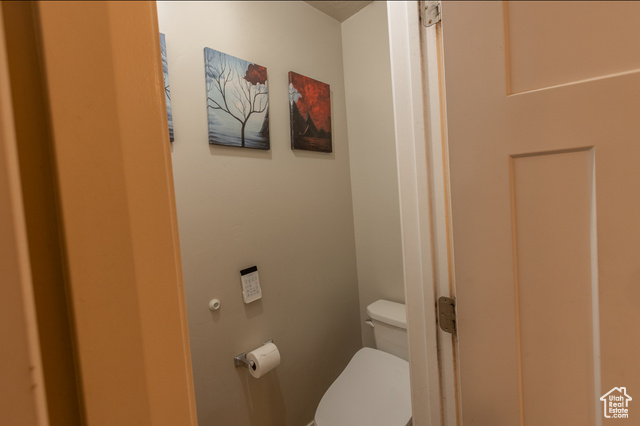Photo 12 for MLS #2074601 at 660 E 400 North