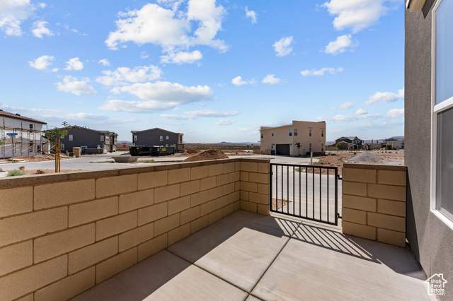 Photo 4 for MLS #2074615 at 518 W Olive Ln