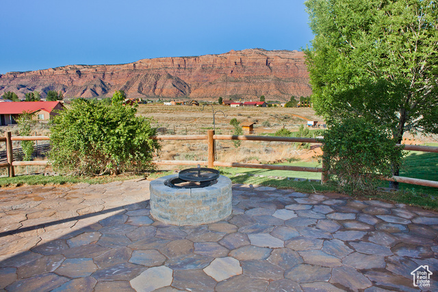 Photo 6 for MLS #2074833 at 98 E Mt Peale Dr