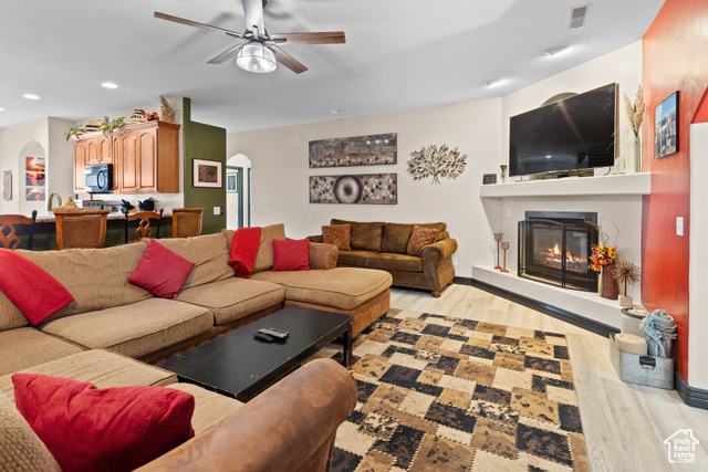 Photo 9 for MLS #2074833 at 98 E Mt Peale Dr