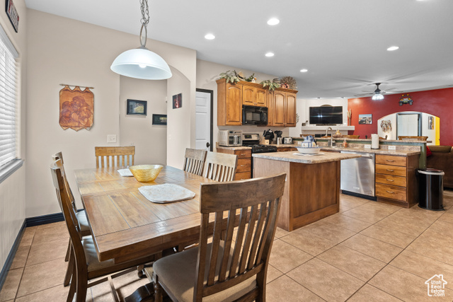 Photo 12 for MLS #2074833 at 98 E Mt Peale Dr