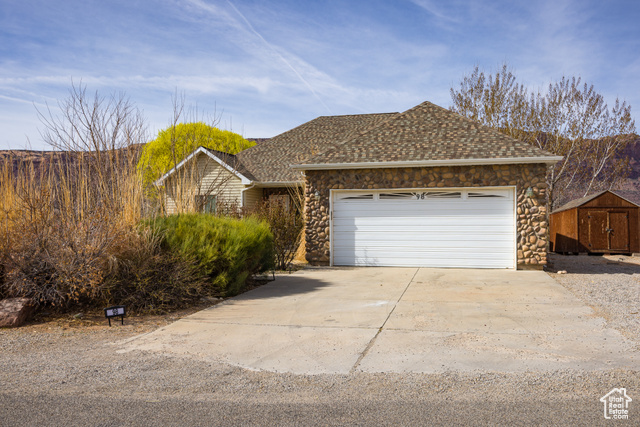 Photo 39 for MLS #2074833 at 98 E Mt Peale Dr