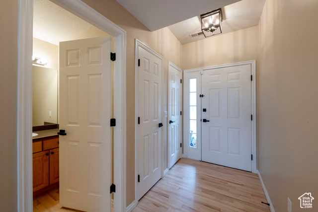 Photo 2 for MLS #2074856 at 2213 E 2100 So