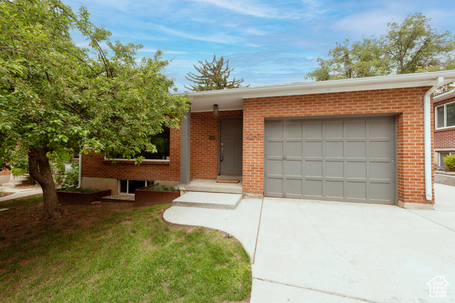 2263 E ROOSEVELT AVE, Salt Lake City UT 84108