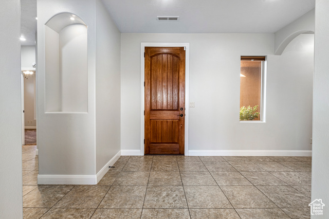 Photo 5 for MLS #2074972 at 2195 W 1970 North
