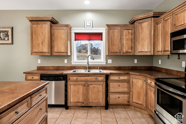 Photo 16 for MLS #2075003 at 240 Bugle Way
