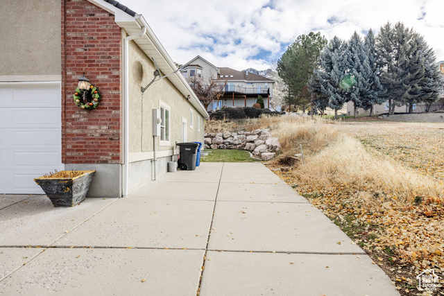 Photo 12 for MLS #2075003 at 240 Bugle Way