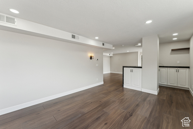 Photo 16 for MLS #2075085 at 875 S Donner Way 1506 Way #1506