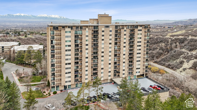 Photo 40 for MLS #2075085 at 875 S Donner Way 1506 Way #1506