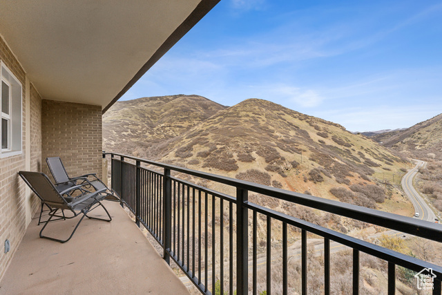 Photo 33 for MLS #2075085 at 875 S Donner Way 1506 Way #1506