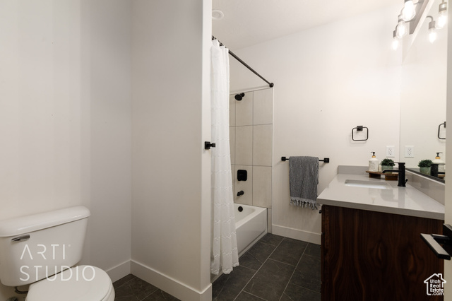 Photo 18 for MLS #2075133 at 2843 E 410 North