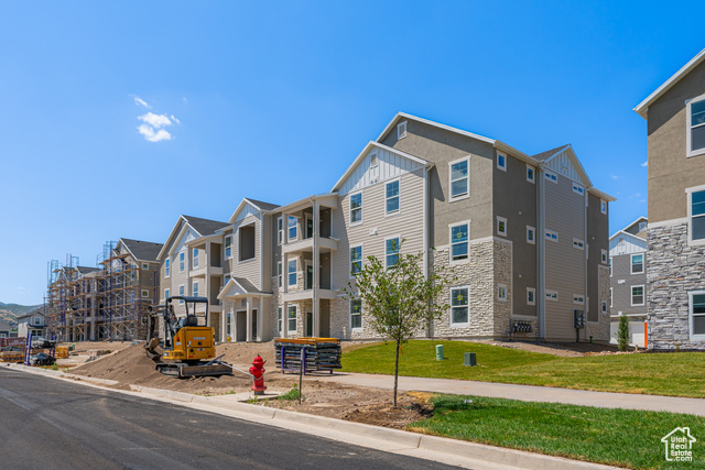 13713 S HANLEY LN #EE204, Riverton UT 84096