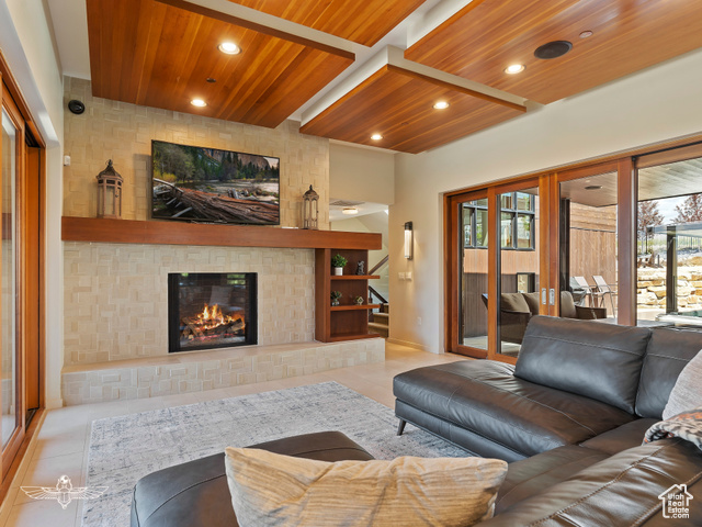 Photo 16 for MLS #2075248 at 6639 E Chaparral Rd