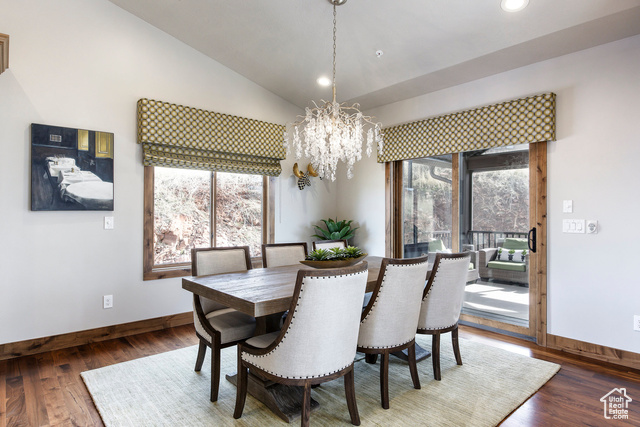 Photo 9 for MLS #2075256 at 254 N Abajo Peak Way