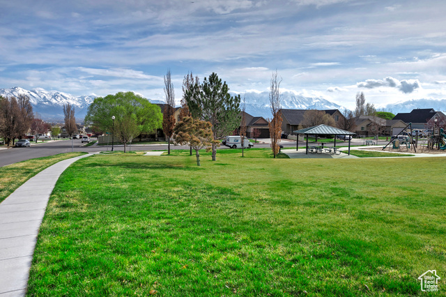Photo 27 for MLS #2075374 at 1288 S Pondside Dr