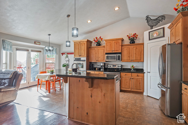 Photo 11 for MLS #2075374 at 1288 S Pondside Dr