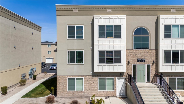 Photo 19 for MLS #2075437 at 782 E 500 South