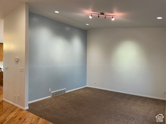 Photo 11 for MLS #2075452 at 567 S Hazel Dr