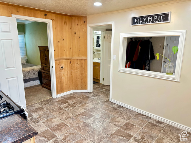 Photo 16 for MLS #2075518 at 2170 S Polk Ave