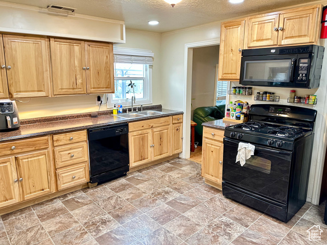 Photo 12 for MLS #2075518 at 2170 S Polk Ave