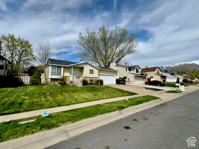 Photo 2 for MLS #2075575 at 1107 E 2450 North