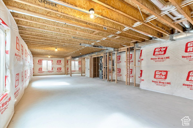 Photo 26 for MLS #2075617 at 2329 E Woodbury Ln