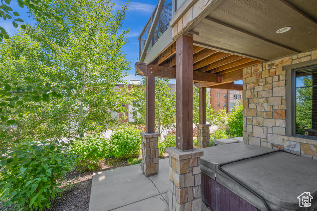 Photo 3 for MLS #2075696 at 3700 Blackstone Dr #9