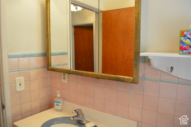 Photo 14 for MLS #2075714 at 418 N 9th St