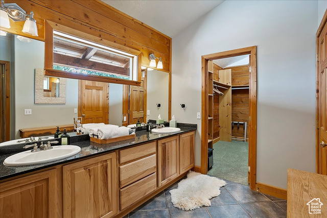 Photo 31 for MLS #2075773 at 288 W Woods Creek Dr