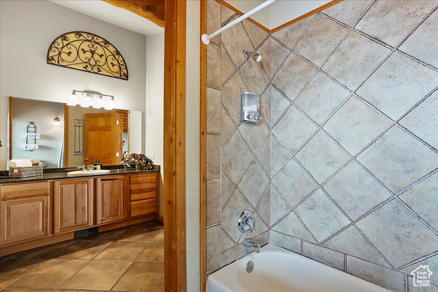 Photo 37 for MLS #2075773 at 288 W Woods Creek Dr