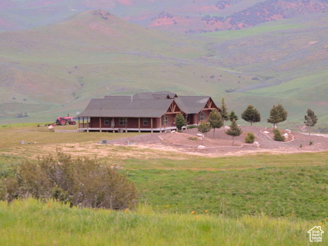 Photo 8 for MLS #2075773 at 288 W Woods Creek Dr