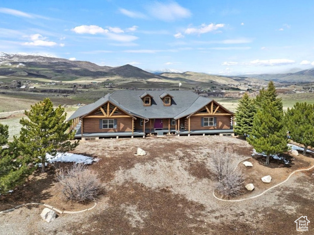 Photo 4 for MLS #2075773 at 288 W Woods Creek Dr