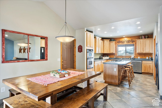 Photo 24 for MLS #2075773 at 288 W Woods Creek Dr