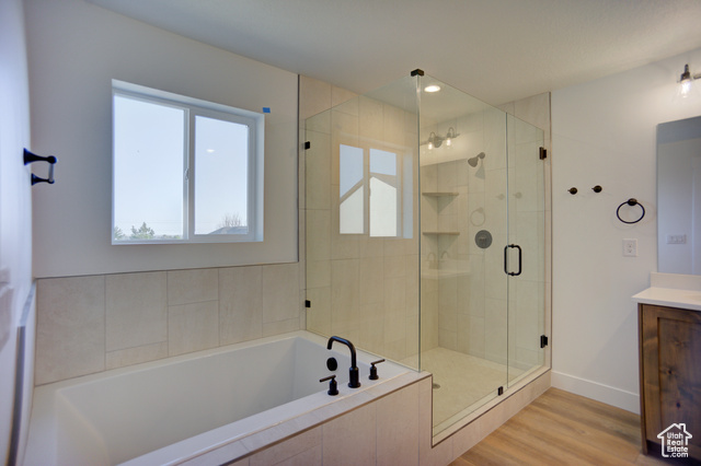 Photo 22 for MLS #2075782 at 427 E Redwood Ln #120