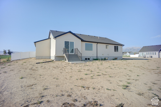 Photo 37 for MLS #2075782 at 427 E Redwood Ln #120