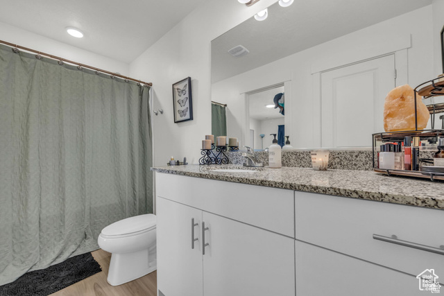 Photo 7 for MLS #2075791 at 1816 N 300 East #99