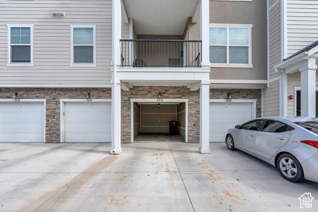 Photo 22 for MLS #2075895 at 108 W Seasons Dr