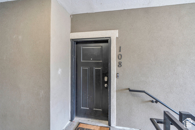 Photo 20 for MLS #2075895 at 108 W Seasons Dr