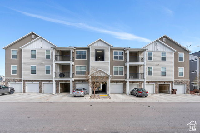 Photo 21 for MLS #2075895 at 108 W Seasons Dr