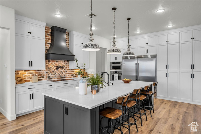 Photo 12 for MLS #2075897 at 1398 E Dellcorero Dr