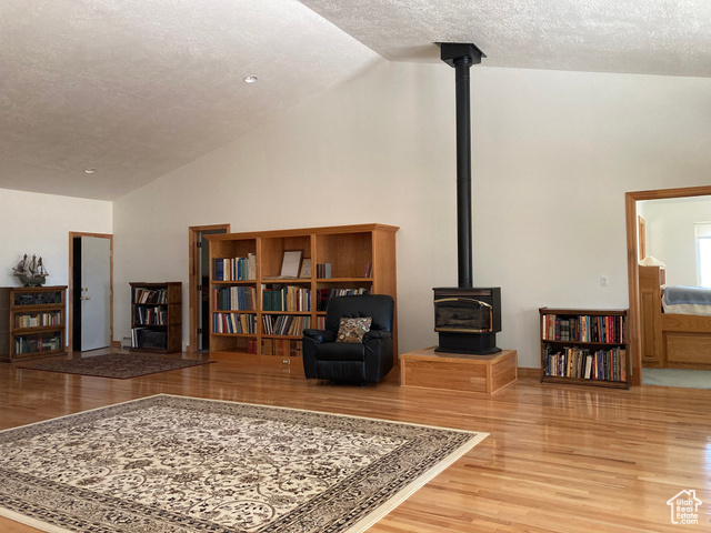 Photo 8 for MLS #2075955 at 2666 Valley Vw
