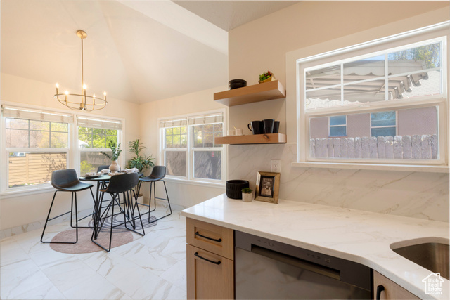 Photo 10 for MLS #2076025 at 2109 S Texas St