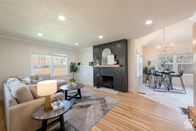 Photo 5 for MLS #2076025 at 2109 S Texas St