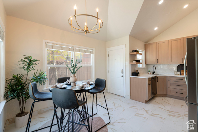 Photo 8 for MLS #2076025 at 2109 S Texas St