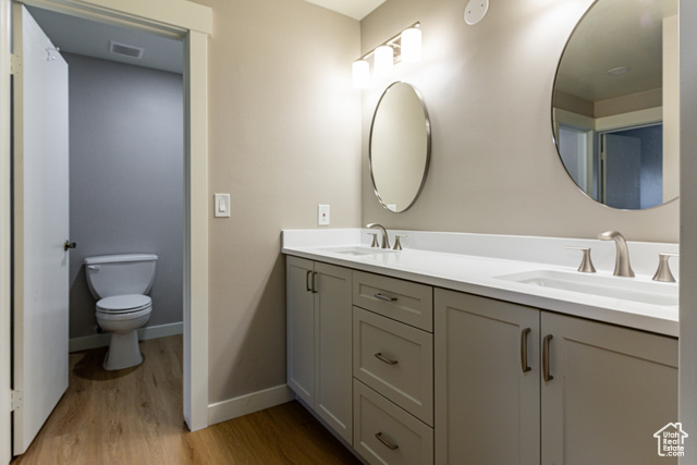 Photo 17 for MLS #2076037 at 2710 S Highland Dr #11